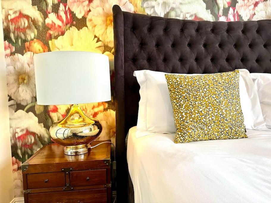 Apartment Quayside Chic: Modern Near Harbor Poole